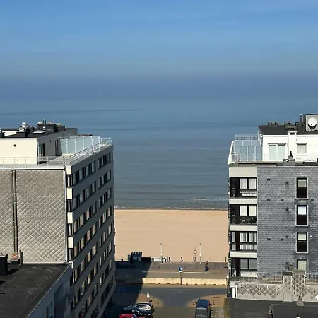 Spacious And Modern With Open Sea View Appartement Ostende