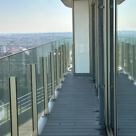 Spacious And Modern With Open Sea View Appartement