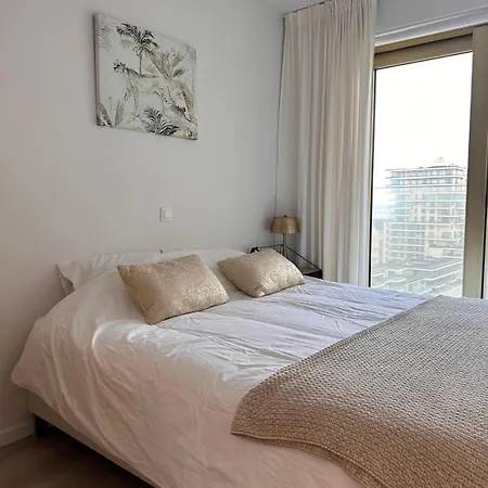 Spacious And Modern With Open Sea View *