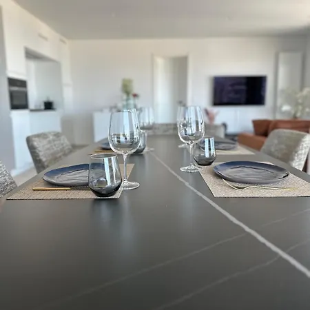 Spacious And Modern With Open Sea View