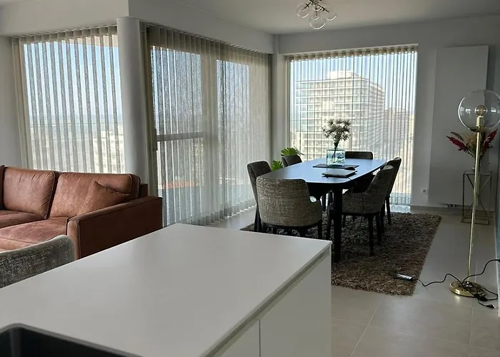 Spacious And Modern With Open Sea View Ostende