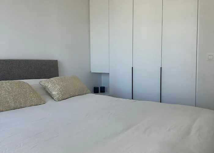 Appartement Spacious And Modern With Open Sea View