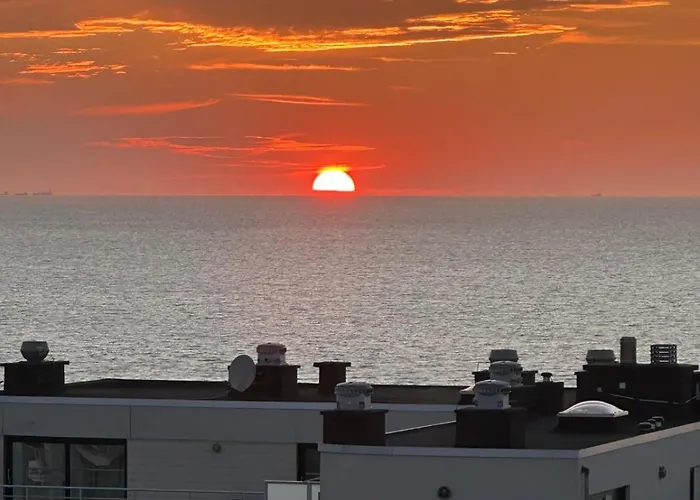 Spacious And Modern With Open Sea View Appartement Ostende