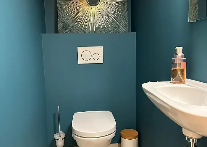 Spacious And Modern With Open Sea View Apartment