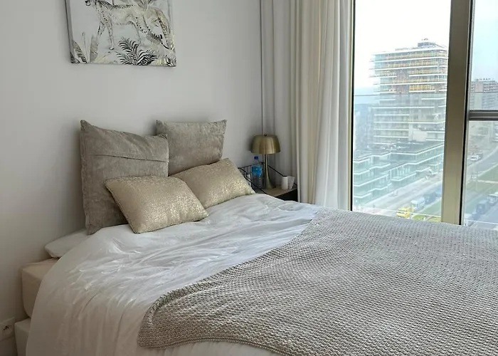 Apartment Spacious And Modern With Open Sea View *