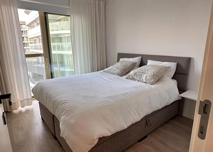 Spacious And Modern With Open Sea View Apartment